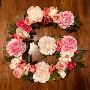 Faux Flower “G” Wall Decor